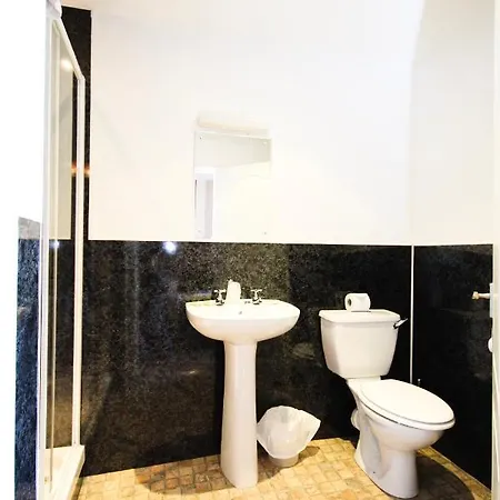 The Kings Arms Hotel 3*