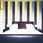 The Kings Arms 3* شاب