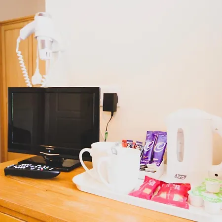 호텔 The Kings Arms 3*