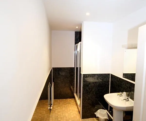 The Kings Arms Hotel 3*