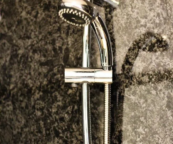 The Kings Arms Hotel 3*