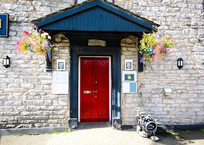 The Kings Arms Hotel Shap