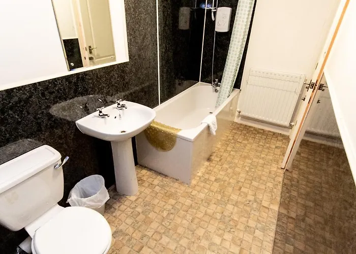 Hotel The Kings Arms 3*