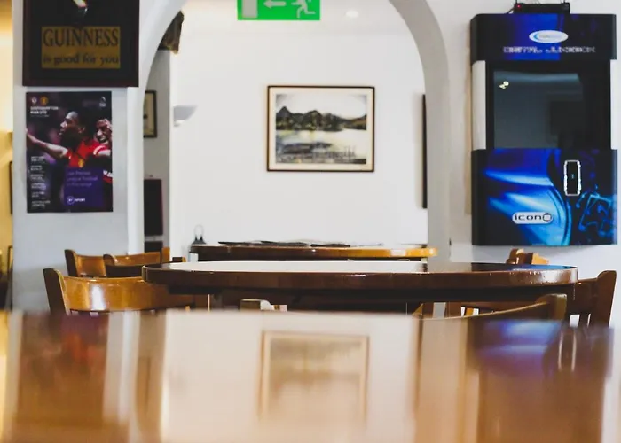 فندق The Kings Arms 3*