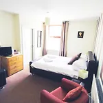 The Kings Arms Hotel